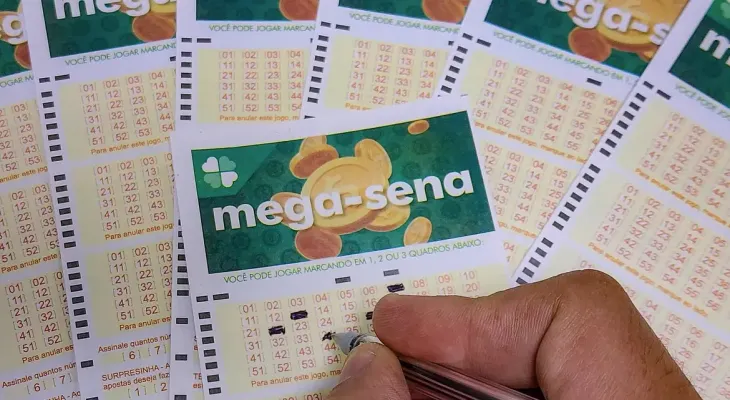 Mega-Sena acumula e prêmio sobe para R$ 52 milhões; veja as dezenas sorteadas