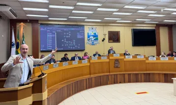 Prefeitura de Foz apresenta projeto “Cidade na Palma da Mão” na Câmara Municipal