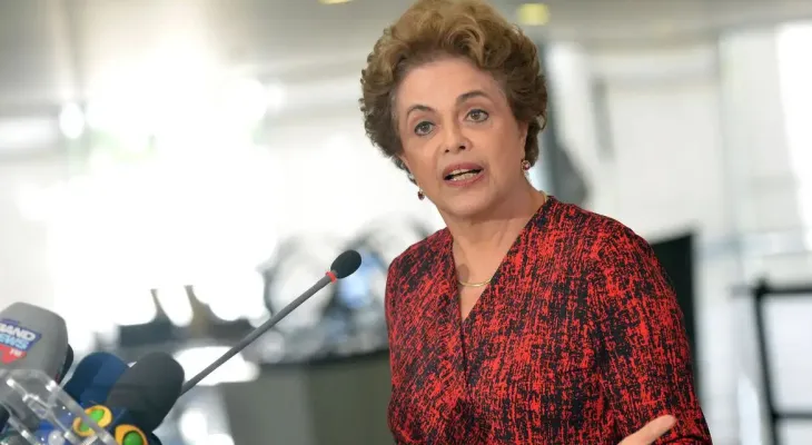 Dilma continua à frente do Banco do Brics por mais 5 anos
