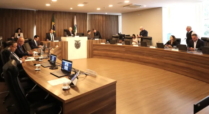 Em reunião extraordinária, CCJ aprova proposta que prevê modernizações na estrutura da Agepar