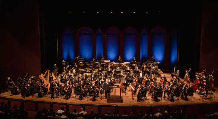 Tributo a Ravel: estreia da Orquestra Sinfônica em 2025 leva 4 mil pessoas ao Guairão