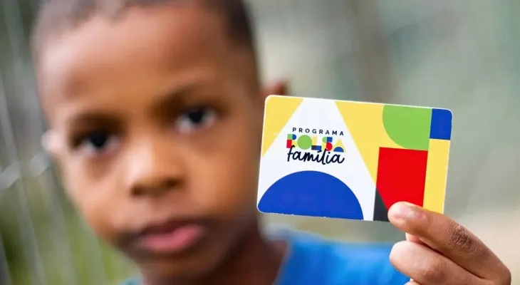 Caixa  Econômica Federal paga Bolsa Família a beneficiários com NIS de final 4