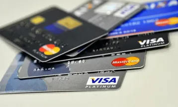 Endividamento cai ao menor nível em dez anos no Paraná, mas inadimplência cresce