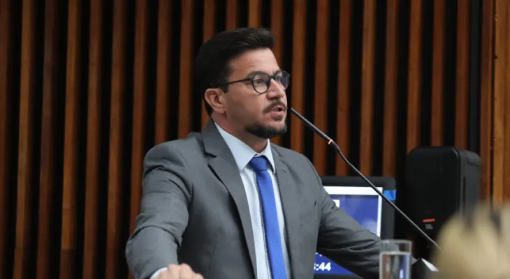 Oposição cobra explicações de convênio de R$ 38 milhões sem licitação feito pela Casa Civil com fundação do MS