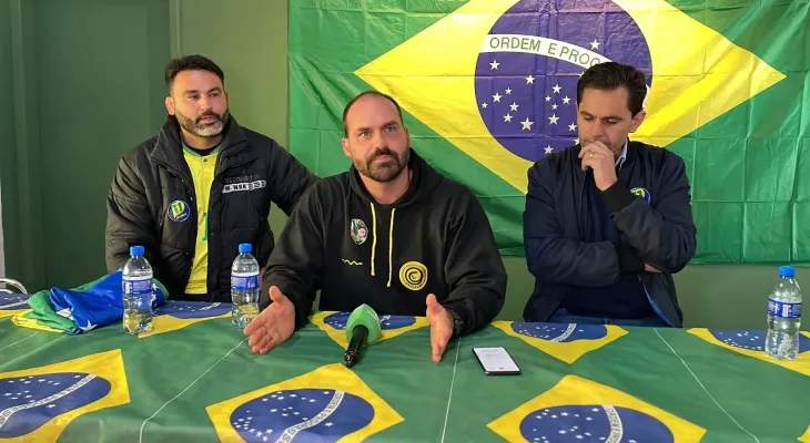 Em entrevista no Cantini, Leo Bolsonaro afirma estar foragido na Argentina