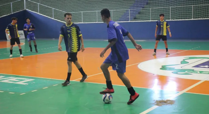 Futsal agita o primeiro dia da fase municipal em Cascavel