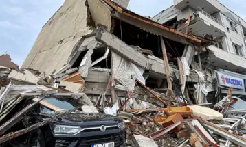 Terremoto mata ao menos 144 pessoas no Sudeste Asiático