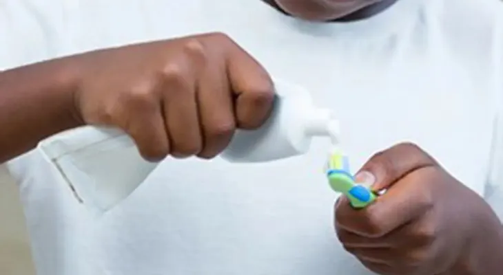 Anvisa suspende interdição de venda de creme dental da Colgate