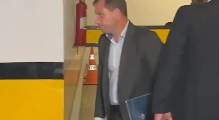 Moraes autoriza viagem de Mauro Cid para São Paulo