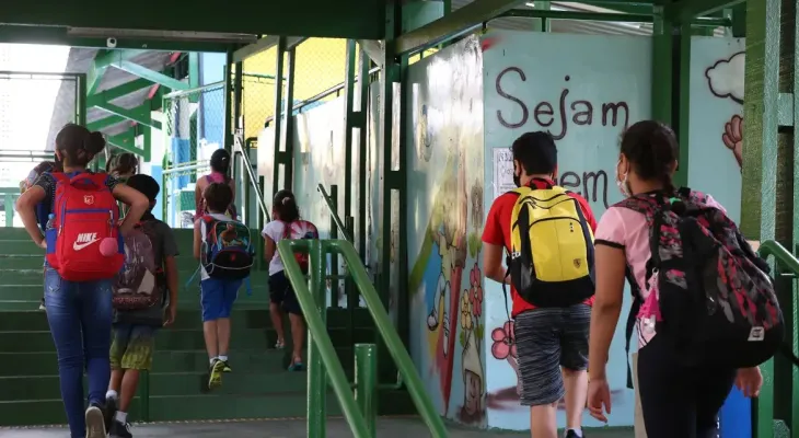 Governo de SP autoriza edital para privatizar gestão de 143 escolas
