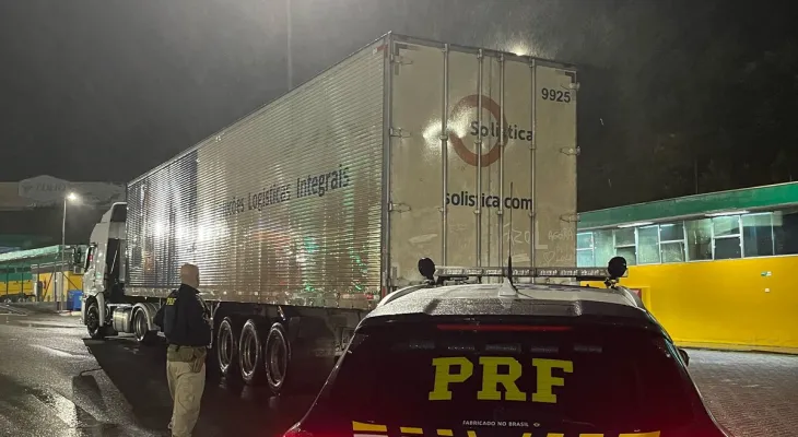 PRF prende caminhoneiro sob efeito de drogas na BR-116 em Campina Grande do Sul