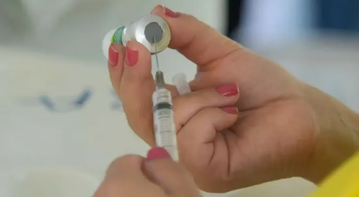 Cascavel recebe mais de mil doses de vacina covid para menores de 5 anos e retomará vacinação na segunda