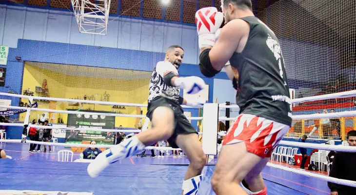 Cascavel sobe ao pódio e se consolida como referência no Muay Thai