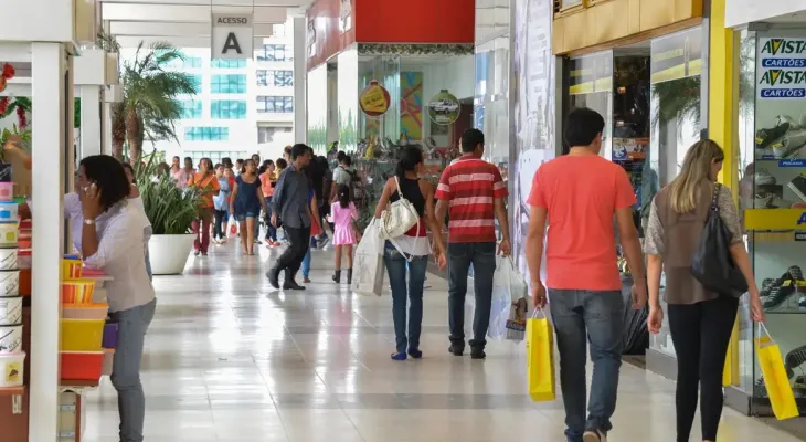Crescimento populacional caiu para 0,37% em 2026, estima IBGE