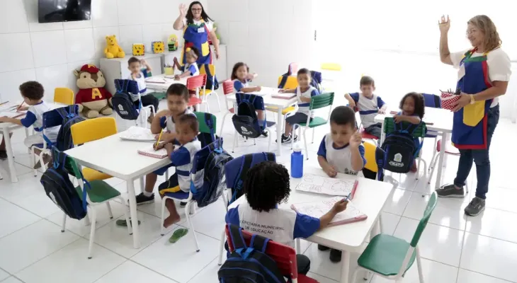 Fila por creches em Cascavel chega a 3,7 mil crianças; prefeitura credencia escola particular