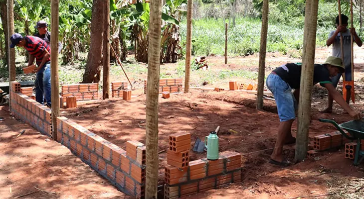 Após cobrança do Sistema FAEP, Itaipu adota ações sanitárias para galinheiros comunitários