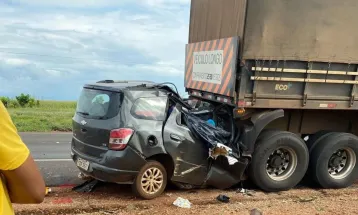 Grave acidente deixa cinco mortos na BR-365 em Minas Gerais
