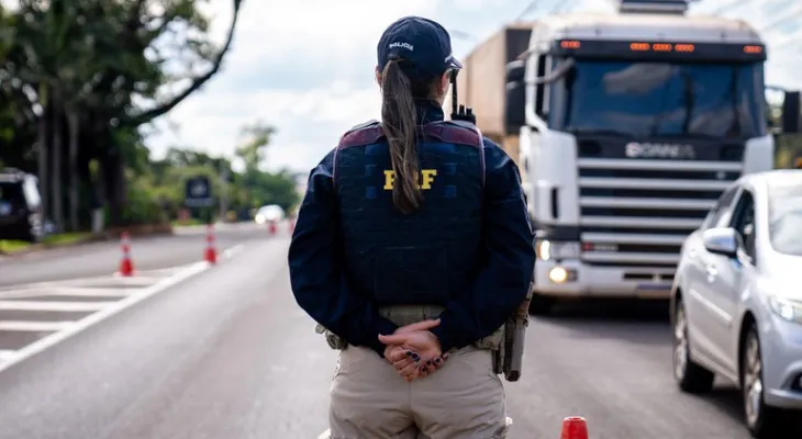 PRF inicia Operação Semana Santa 2025 nas rodovias federais do Paraná
