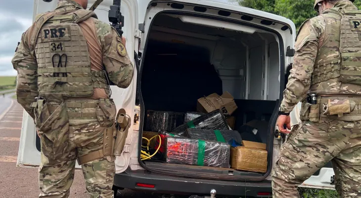 Após mais uma tentativa de fuga, PRF apreende 200 kg de maconha em Cascavel