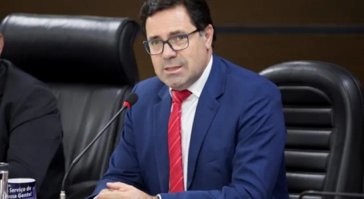 Alécio Espínola e Sérgio Moro defendem perda do mandato em caso de rachadinha