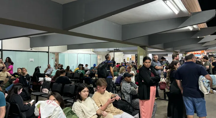 Feriado prolongado: Noite movimentada na rodoviária de Cascavel