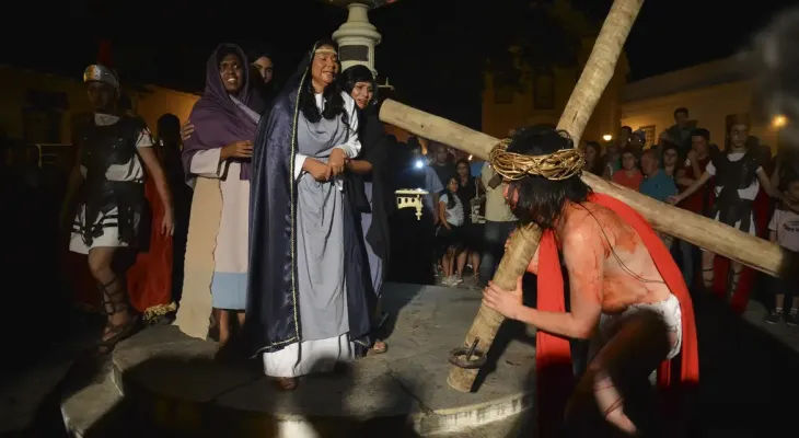 Encenações da Paixão de Cristo marcam a programação da Semana Santa em Cascavel