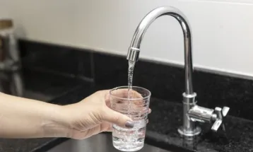 Sanepar afirma que usará “os R$ 4 bilhões” para reduzir tarifas, após pressão pública e disputa com regulador