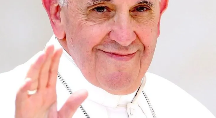 Papa pediu velório simples em testamento assinado em 2022