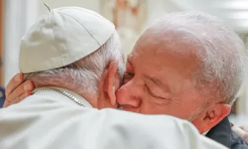 Lula celebra Francisco como o papa da esperança, da alegria e da paz