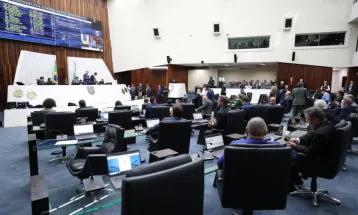 Como pode ficar a Alep em 2027? Projeção estima cadeiras por partido