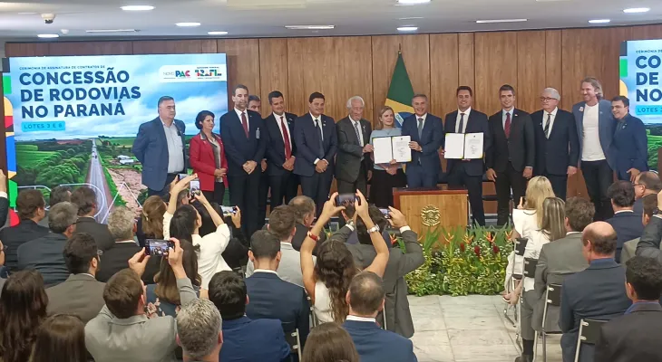 Com R$ 36 bilhões em obras, contratos dos lotes 3 e 6 das rodovias paranaenses são assinados