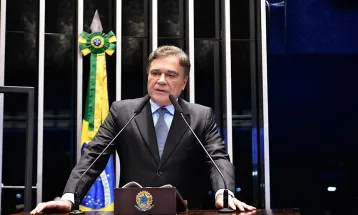 “Pedi ao MDB que aguarde”: Alvaro Dias adia decisão e mantém indefinição sobre 2026 no Paraná