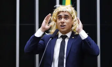 Nikolas Ferreira paga indenização a Duda Salabert após condenação por danos morais