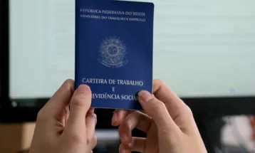 Brasil cria 145 mil empregos formais em junho, mas ritmo de contratações desacelera
