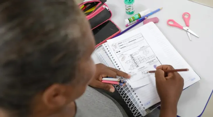 Estudo mostra que inflamação no cérebro pode ser chave do Alzheimer