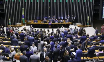 Comissão aprova PEC que cria fundos para Sul e Sudeste e amplia repasses ao FPM