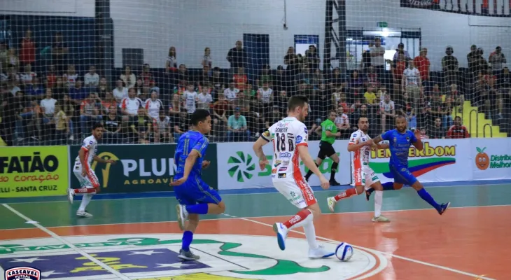 Cascavel Futsal goleia ACEL e segue firme no Paranaense