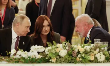 Na Rússia, Lula celebra 80 anos da vitória contra o nazismo