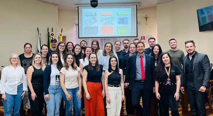 Mais de 50 servidores municipais são qualificados em curso de Licitações