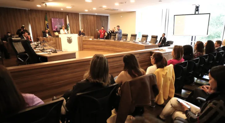 Procuradoria da Mulher da Assembleia celebra dois anos do Projeto Cuidar de Quem Cuida