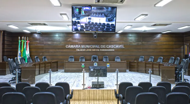 Câmara de Cascavel vota projetos sobre poluição visual, ELA e família acolhedora na sessão de segunda-feira