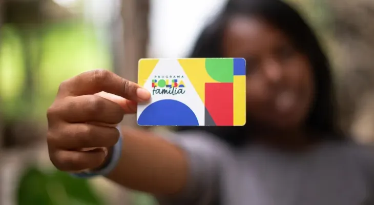 Caixa paga Bolsa Família para beneficiários com NIS final 4 nesta quinta-feira