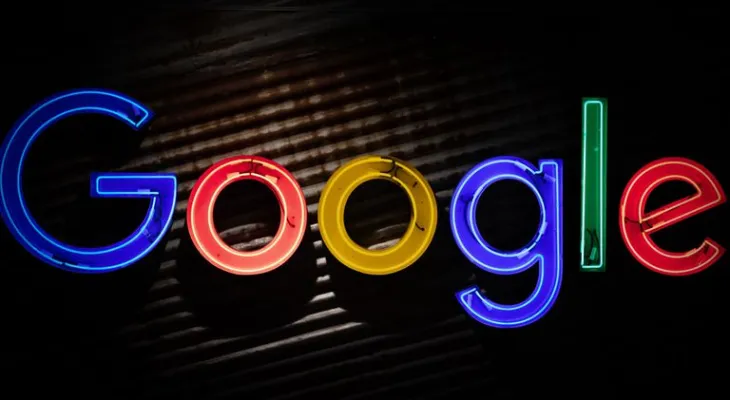 CADE abre investigação contra Google por uso de notícias em respostas com IA
