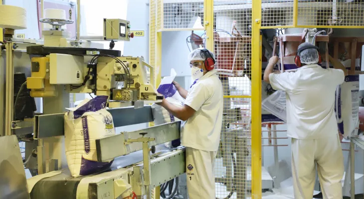 Oeste do Paraná cria estratégias para reduzir rotatividade e fortalecer mercado de trabalho
