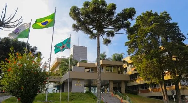 TRE-PR leva projeto contra fake news e desinformação a estudantes de Curitiba