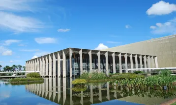 Itamaraty diz que Brasil “não se curvará