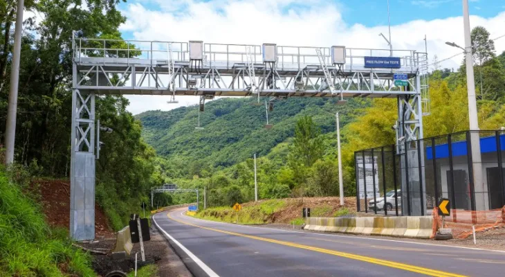 Pedágio eletrônico acumula questionamentos enquanto ganha espaço nas rodovias