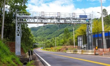 Pedágio eletrônico acumula questionamentos enquanto ganha espaço nas rodovias