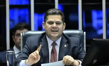 Alcolumbre anuncia esforço concentrado presencial na semana de 31 de agosto