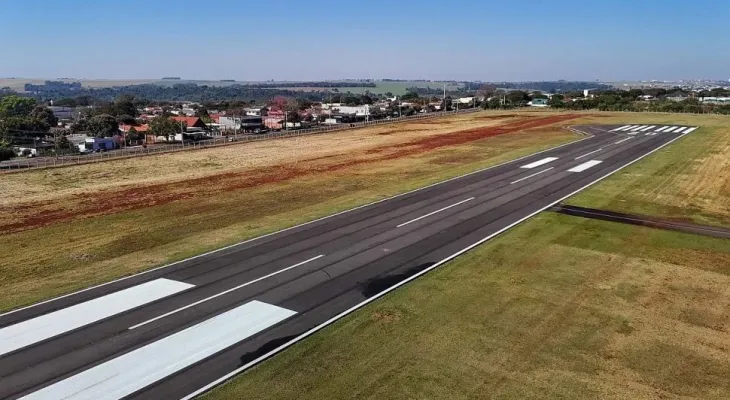 Campo Mourão recebe nova pista de aeroporto após investimento de R$ 5,7 milhões